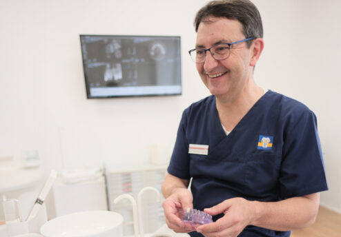 Implantologie – Erfahrung aus über 11000 erfolgreichen Implantationen!